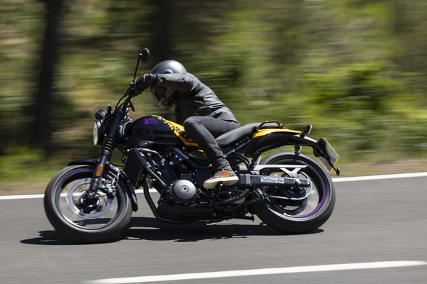 Piaggio MP3 350 and 500 first ride | Visordown.com